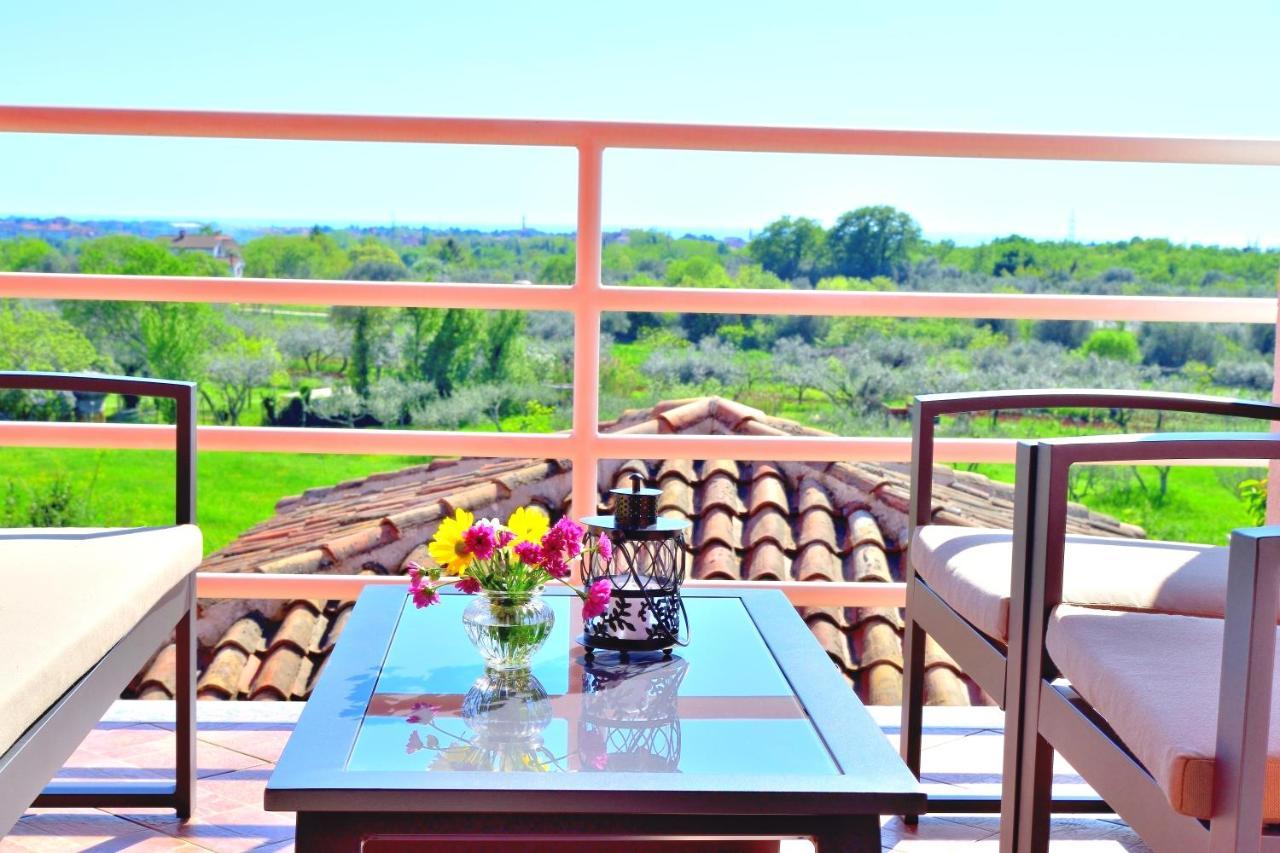 אומאג Apartment Domus Lauri מראה חיצוני תמונה