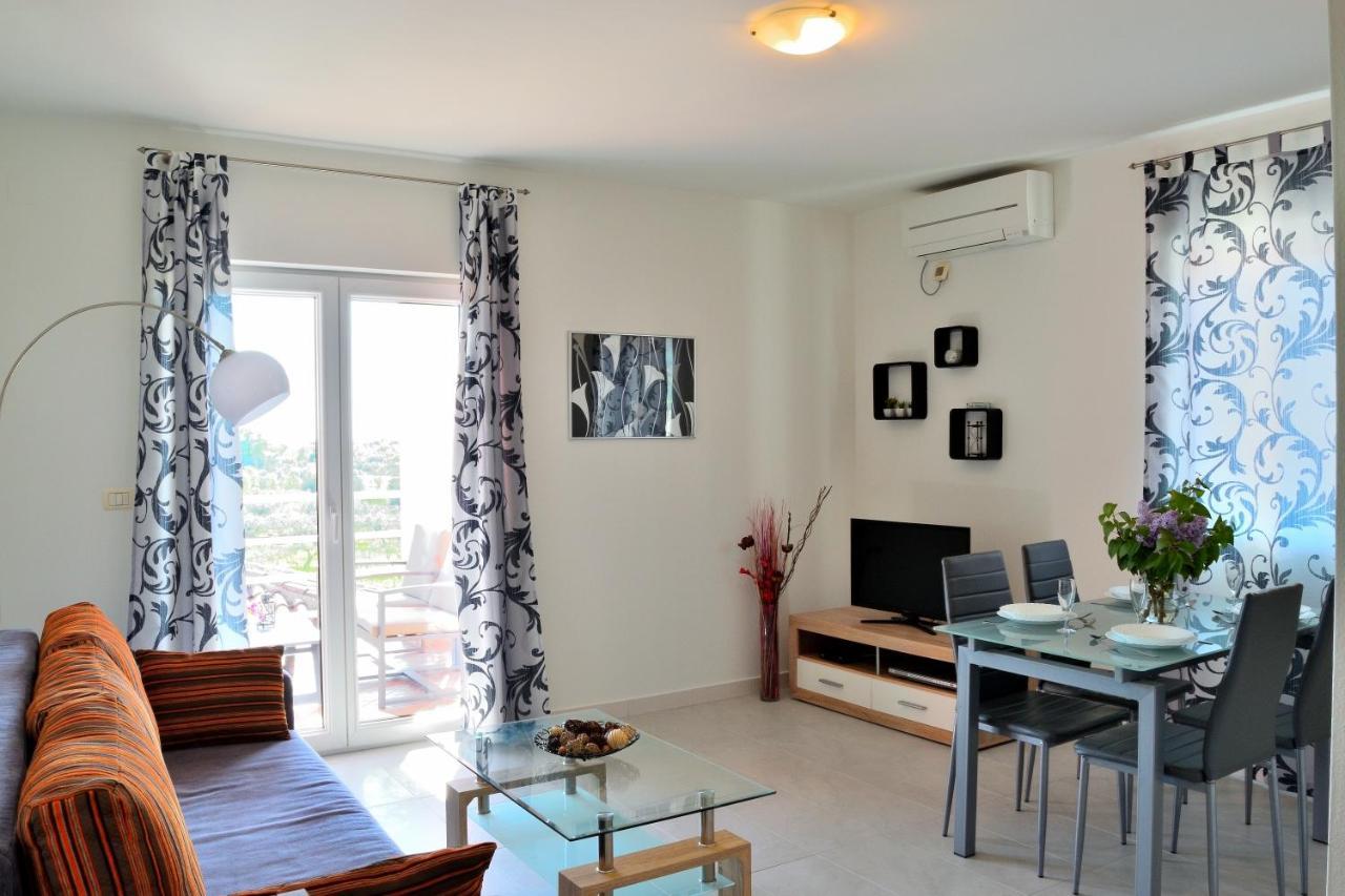 אומאג Apartment Domus Lauri מראה חיצוני תמונה